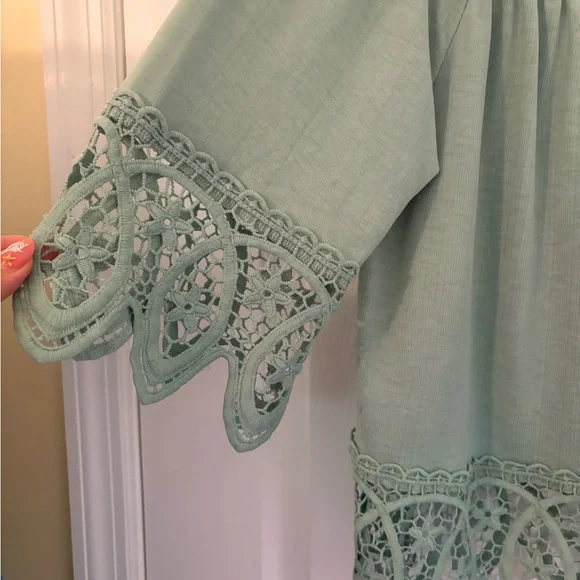 NWOT, Love Sage Med. Green Lace Accent Blouse - Picture 3 of 6